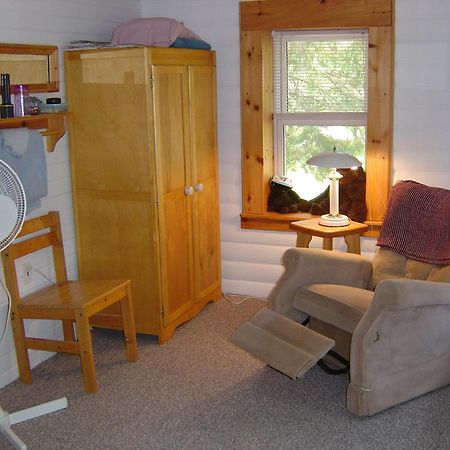 Sunny Rock Bed & Breakfast Minden ภายนอก รูปภาพ