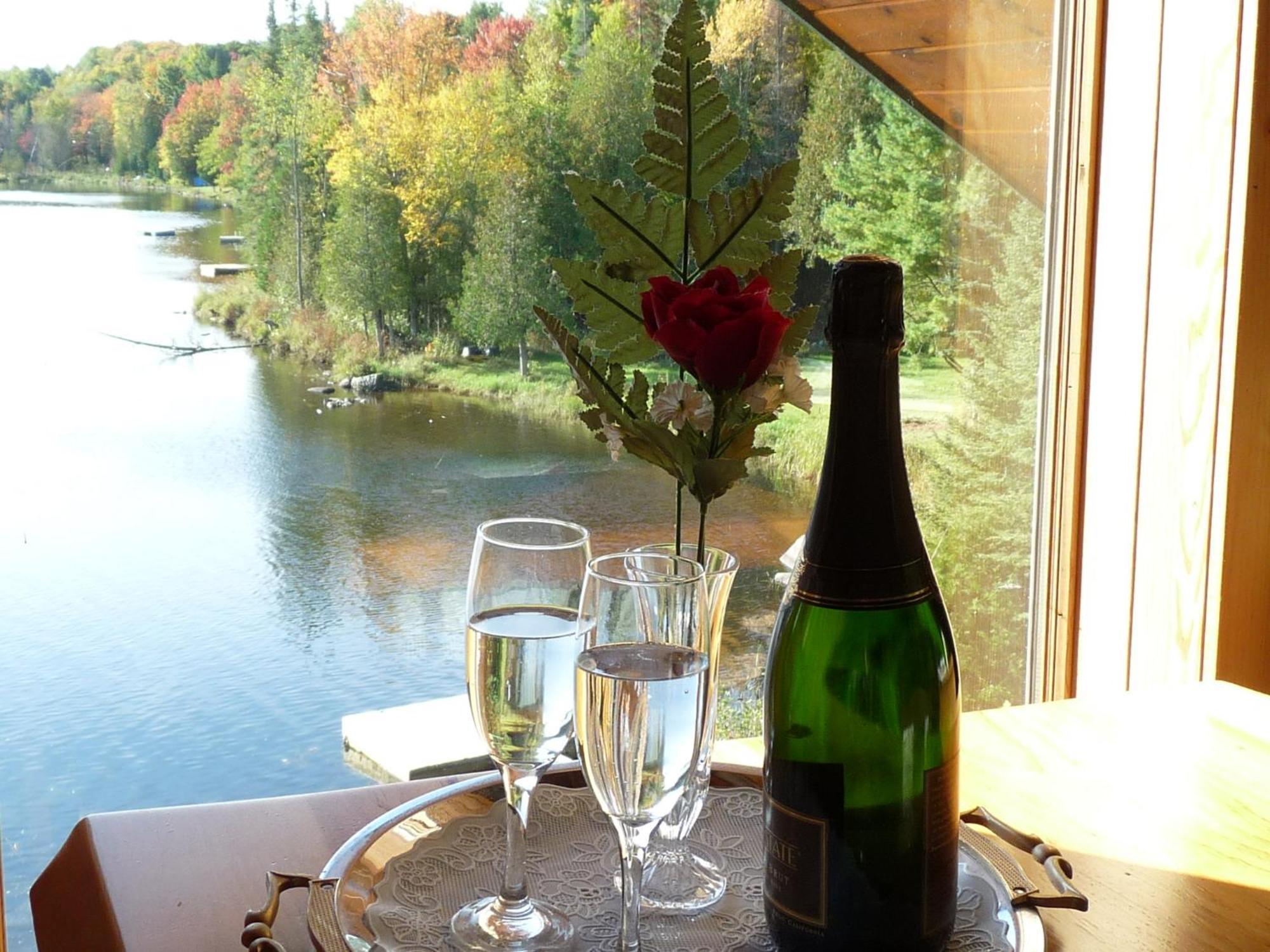 Sunny Rock Bed & Breakfast Minden ภายนอก รูปภาพ