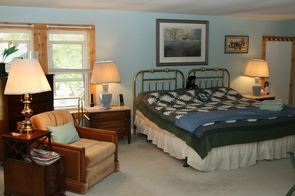 Sunny Rock Bed & Breakfast Minden ภายนอก รูปภาพ