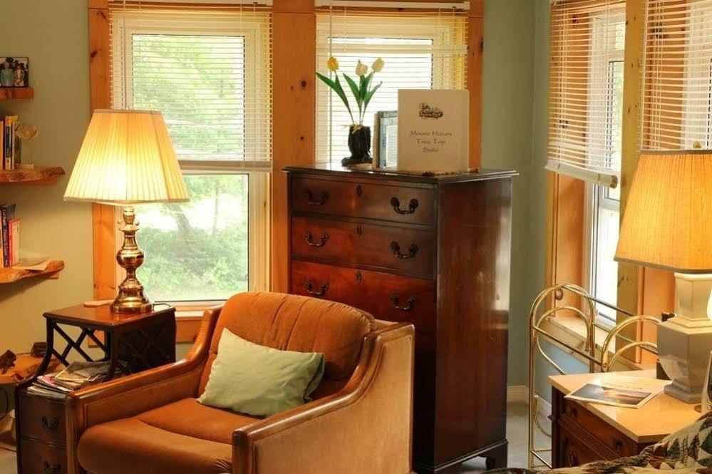 Sunny Rock Bed & Breakfast Minden ภายนอก รูปภาพ